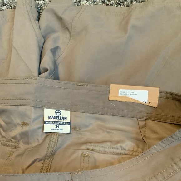Men’s NWT Magellan Khaki short - Picture 4 of 4
